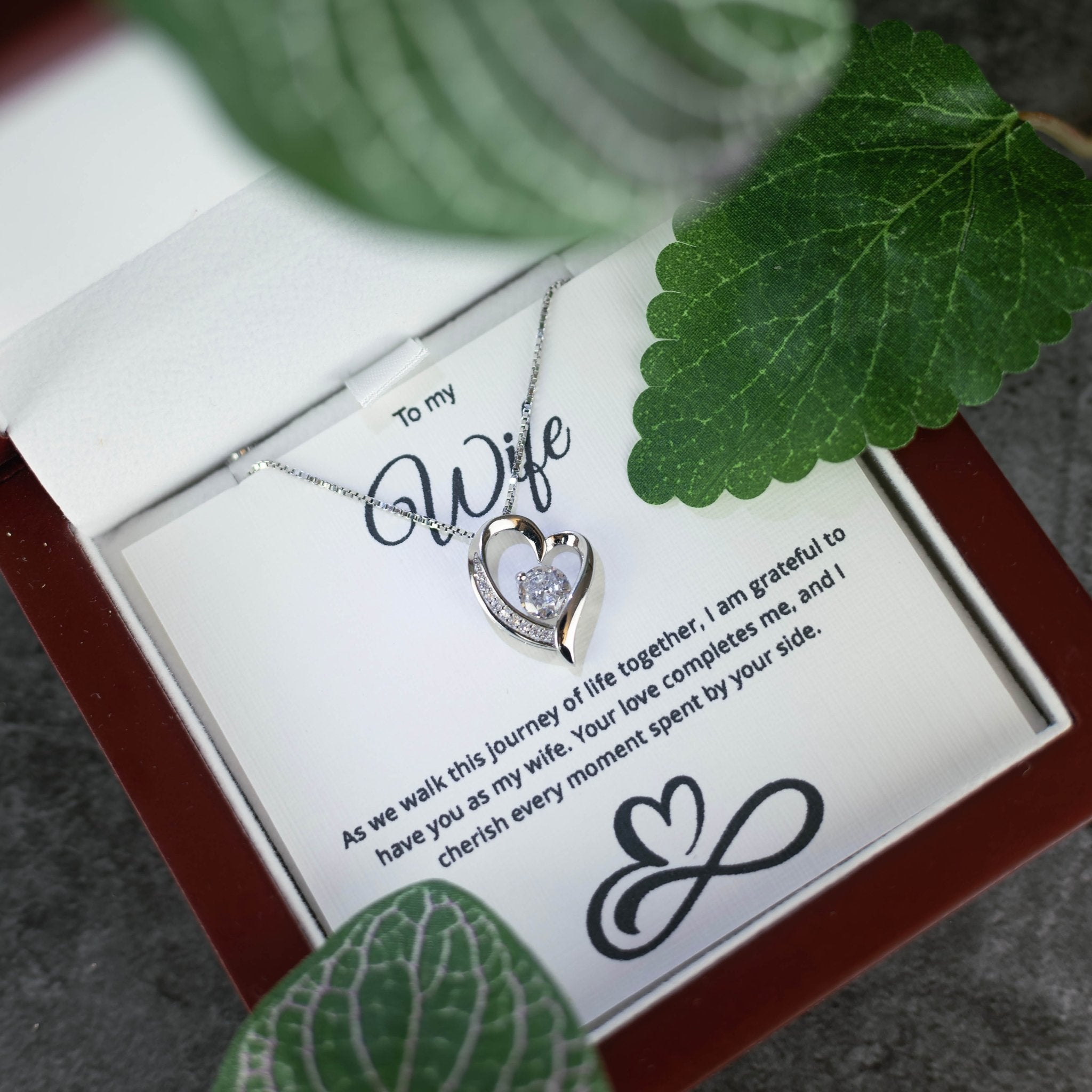 Eternal Love Offset Heart Pendant - Downtown Girl